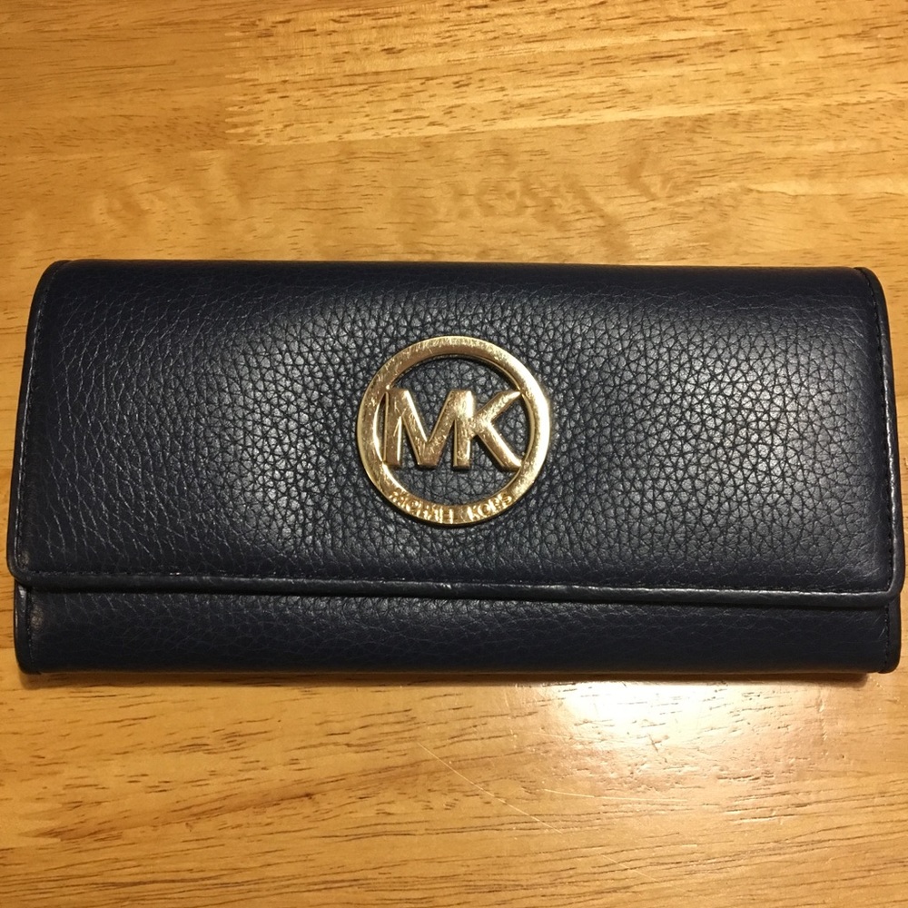 Michael Kors wallet